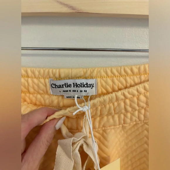 Charlie Holiday Soleil Motel Lounge Pants in Butter Yellow NWT - Picture 5 of 8